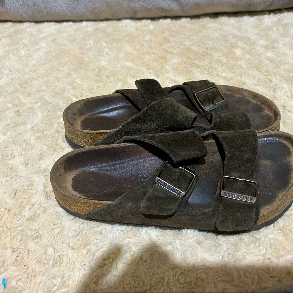 Women’s size 39 brown suede leather Birkenstocks